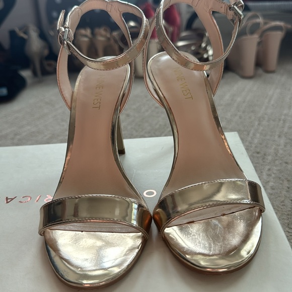 Nine West Two Piece Ankle Strap Gold heels - Picture 5 of 7